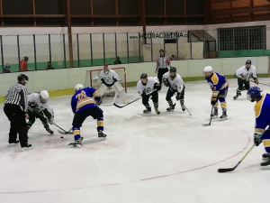 HC Draci Bílina : HC Klášterec nad Ohří 2:7 (2:3,0:2,0:2)