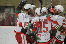 Sedli jsme si v lajně