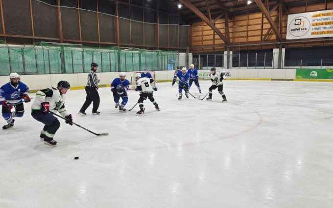 HC Draci Bílina : HC Slovan Louny 1:11 (1:3,0:3,0:5)